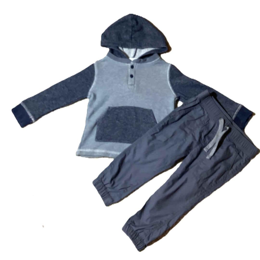 2T Boys Crazy Eight Multi Blue Knit Hoodie, J Khaki Pants